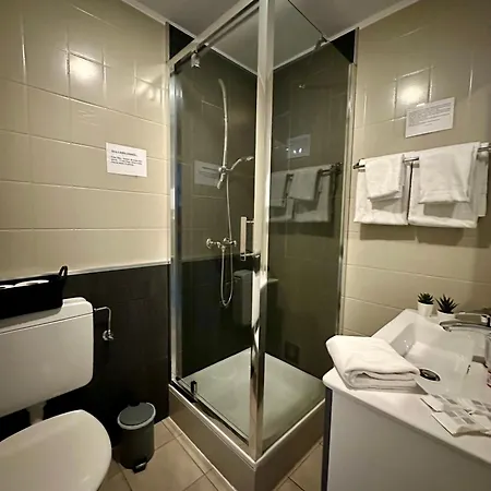 Dolce Hotel *