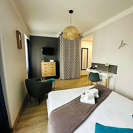 Dolce Hotel *